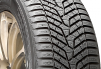 Yokohama BLUEARTH WINTER V905 255/45 R19